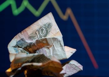 Russia on Verge of 150B Debt Default as Sanctions Cripple Economy