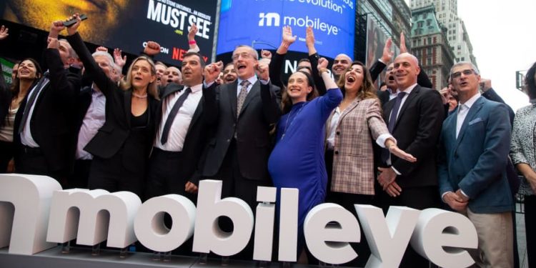 Amnon Shashua, president and chief executive officer of Mobileye Global Inc., and Patrick Gelsinger, chief executive officer of Intel Corp., outside the Nasdaq MarketSite during the company’s IPO in New York, US, on Wednesday, Oct. 26, 2022. Michael Nagle | Bloomberg | Getty Images