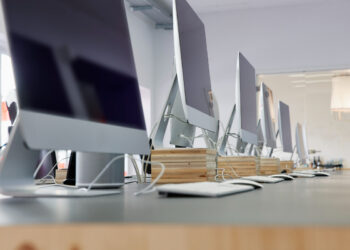 Apple Surpasses Microsoft to Become the Most Valuable U.S. Public Company