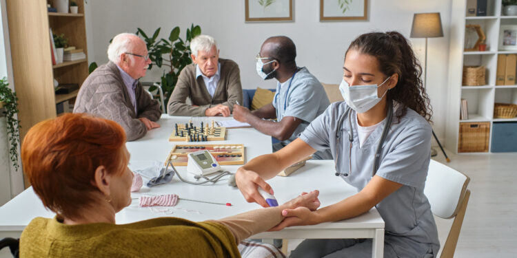 Brookdale Senior Living (BKD) Delivers $13.9 Million Free Cash Flow in Q3 2024