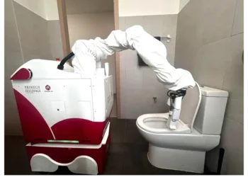 HYTRON: The Bathroom Cleaning Robot Revolutionizing Commercial Services