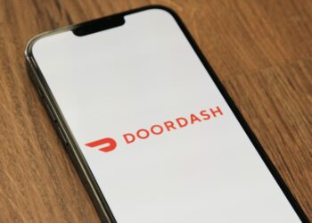 Smart Money is Flooding Into DoorDash (DASH) Stock in 2025