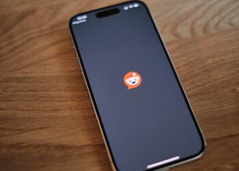 Reddit (RDDT) Just Shocked Wall Street – $500M Quarter, Massive Profits, and AI Ambitions