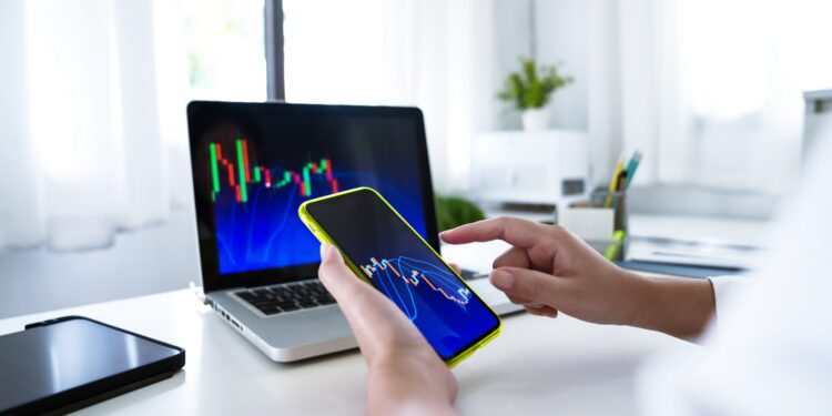 Robinhood (HOOD)’s Q2 2025 Earnings Stun Wall Street With 45% Revenue Surge