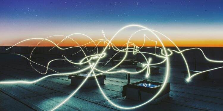 Eos Energy (EOSE) Soars 300% in a Year as Backlog Hits $672M