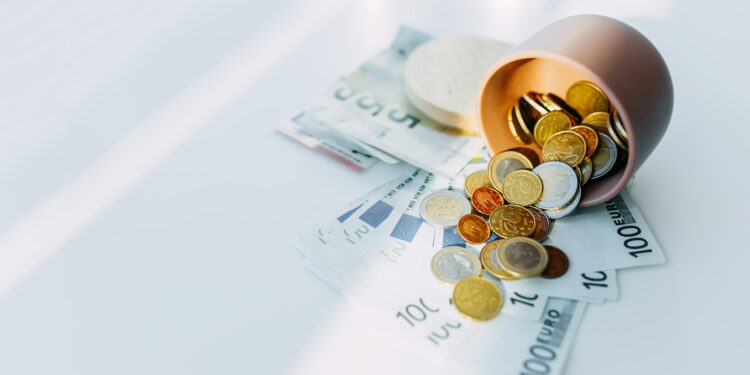 Waton Financial (WTF) Just Raised $20M—Now Insiders Are Tightening Their Grip