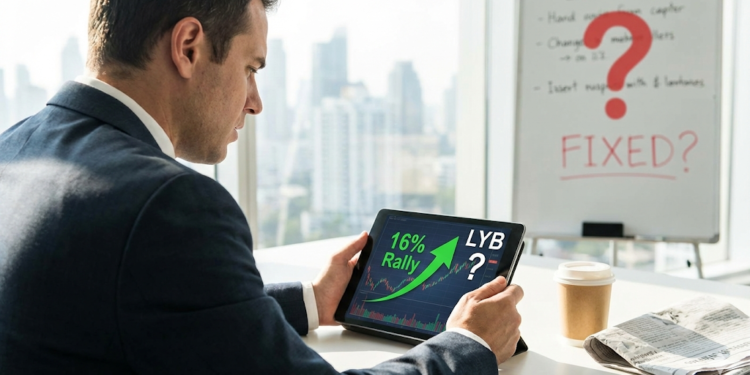 A 16% Rally Didn’t Fix LyondellBasell Industries (LYB)— It Exposed Something Else