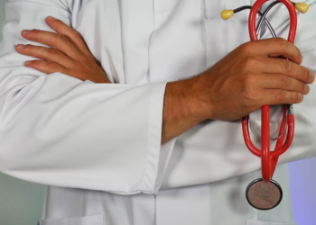 Humana (HUM) Gets a Medicare Ratings Lift but the Earnings Payoff Comes Later