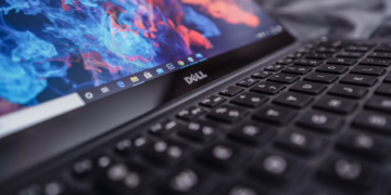 Dell Technologies (DELL) Gains 2% but Can Server Demand Deliver Bigger Profits?